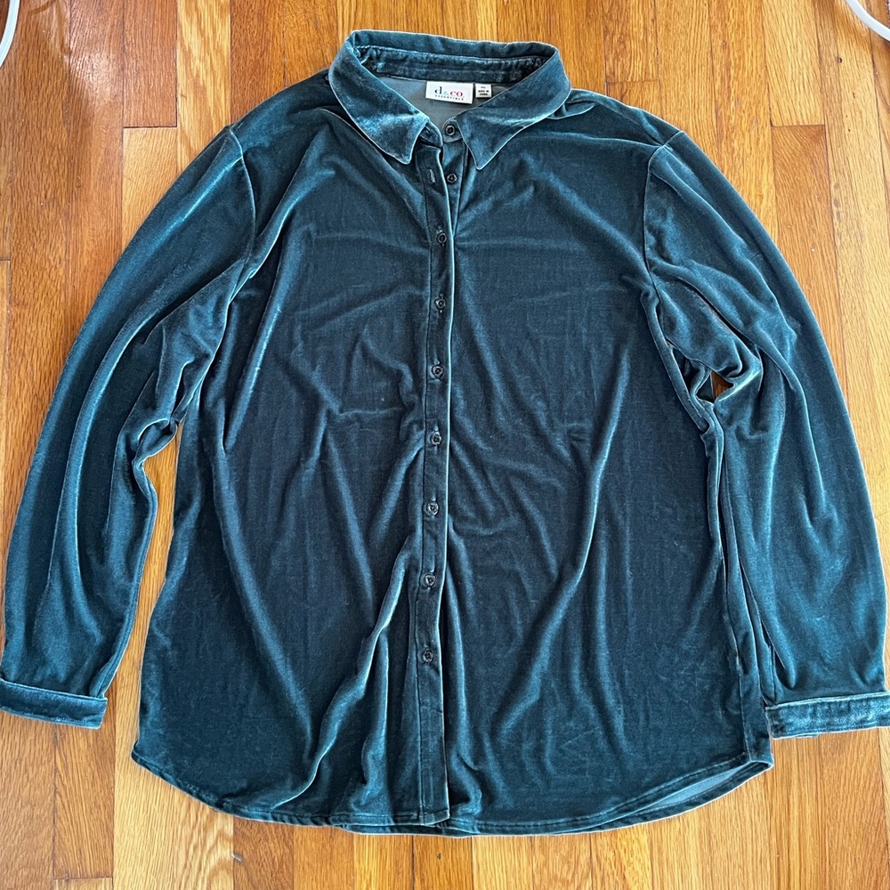 D & Co. teal velvet button-up shirt